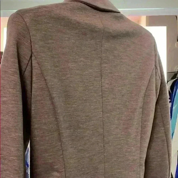 H&M Light Gray Casual Blazer in EUC✨ Comfy All Day Sz 6 - Picture 3 of 8